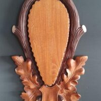 Trophäenschild geschnitzt für Sika- und Damhirsch