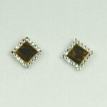 Ohrstecker aus Hirschhorn mit Swarovski-Steinen